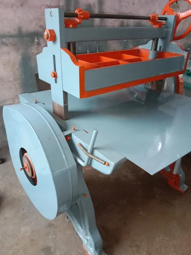 Paper Plate Circle Cutting Machine